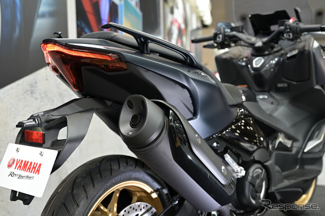 ヤマハ TMAX 新型(東京モーターサイクルショー2022)