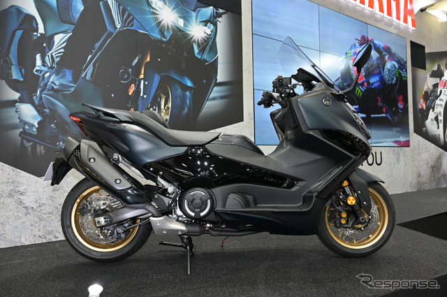 ヤマハ TMAX 新型(東京モーターサイクルショー2022)