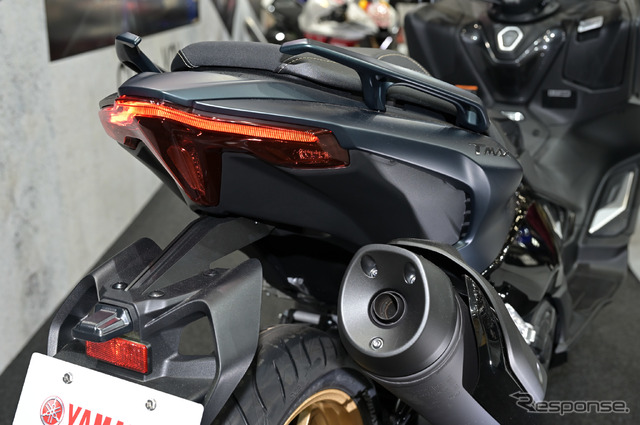 ヤマハ TMAX 新型(東京モーターサイクルショー2022)