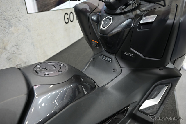 ヤマハ TMAX 新型(東京モーターサイクルショー2022)