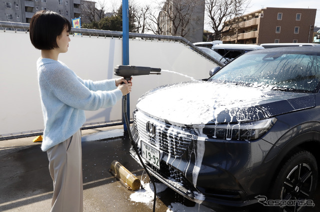 シャンプー洗車で汚れをしっかりと落としておく