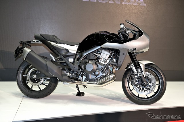 ホンダ ホーク11(東京モーターサイクルショー2022)