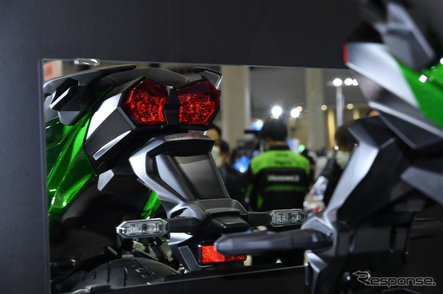 カワサキ Ninja H2 SX SE（東京モーターサイクルショー2022）