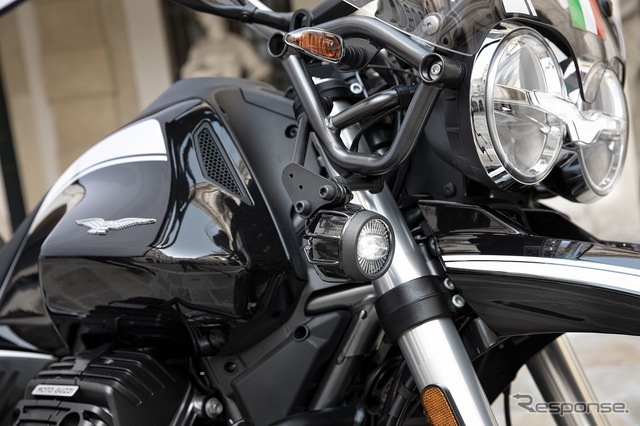 モト・グッツィ V85TT グアルディア ドノーレ