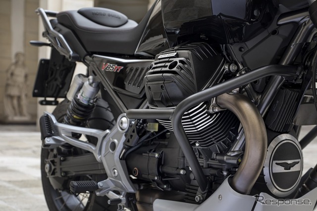 モト・グッツィ V85TT グアルディア ドノーレ