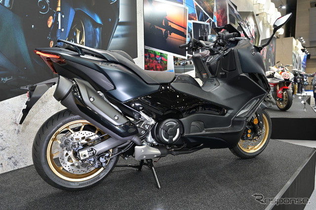 ヤマハ TMAX 新型(東京モーターサイクルショー2022)