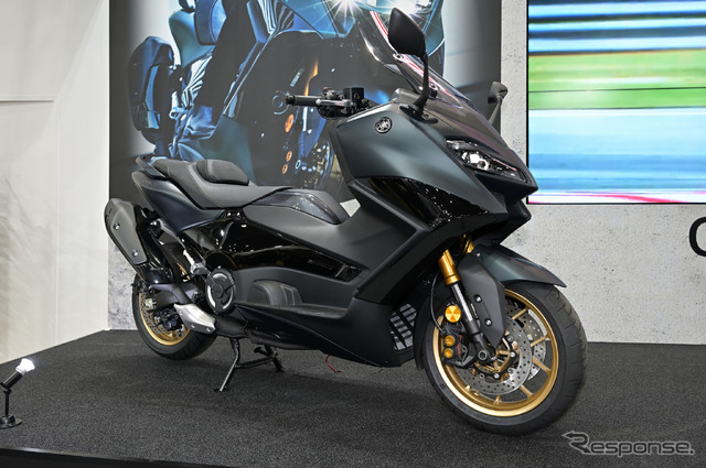 ヤマハ TMAX 新型(東京モーターサイクルショー2022)