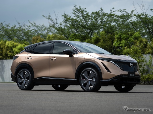 日産 アリア