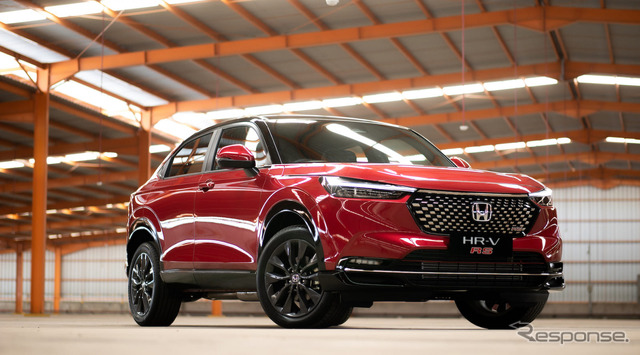 ホンダ HR-V(ヴェゼル に相当) 新型の「RS」(インドネシア仕様)