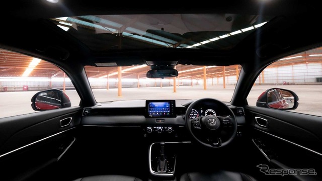 ホンダ HR-V(ヴェゼル に相当) 新型の「RS」(インドネシア仕様)