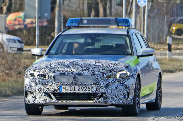 BMW 3シリーズ 改良新型 ポリスカー プロトタイプ スクープ写真