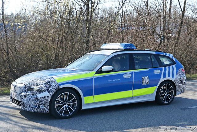BMW 3シリーズ 改良新型 ポリスカー プロトタイプ スクープ写真