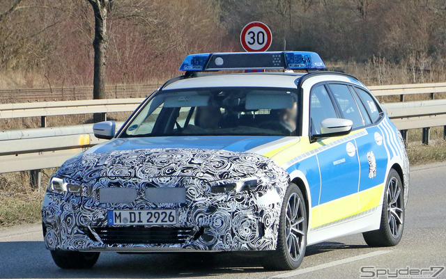 BMW 3シリーズ 改良新型 ポリスカー プロトタイプ スクープ写真