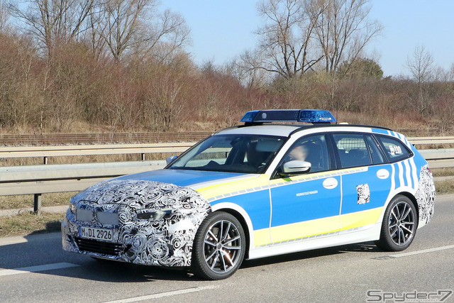 BMW 3シリーズ 改良新型 ポリスカー プロトタイプ スクープ写真