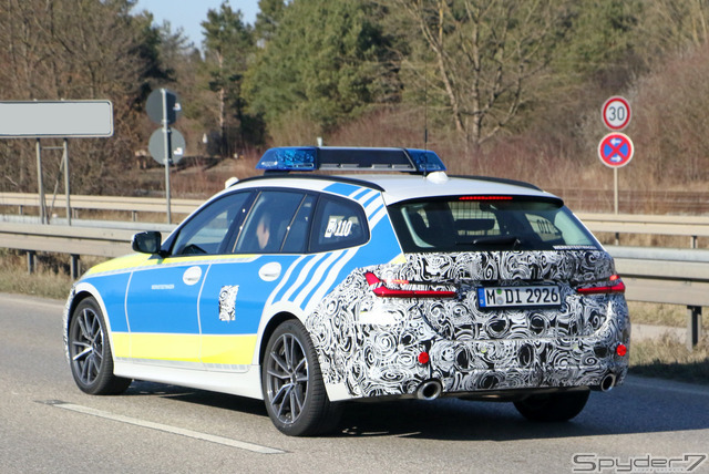 BMW 3シリーズ 改良新型 ポリスカー プロトタイプ スクープ写真