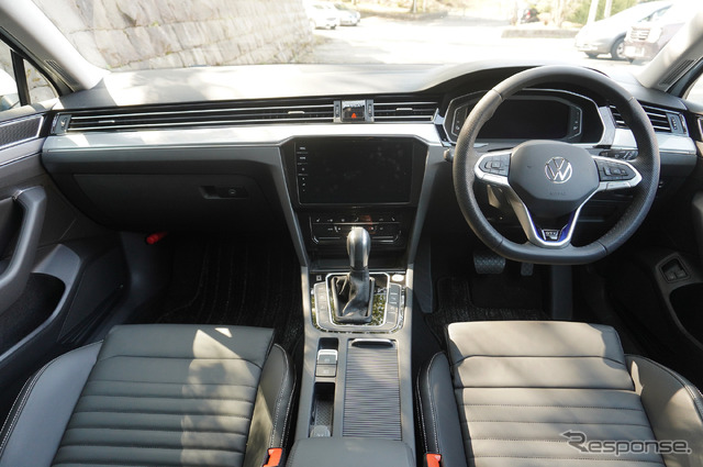 VW パサート GTE ヴァリアント