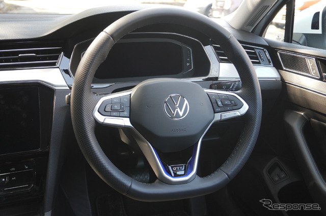 VW パサート GTE ヴァリアント