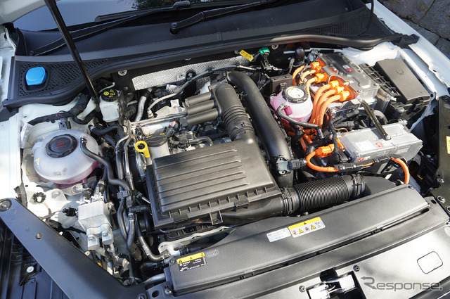 VW パサート GTE ヴァリアント