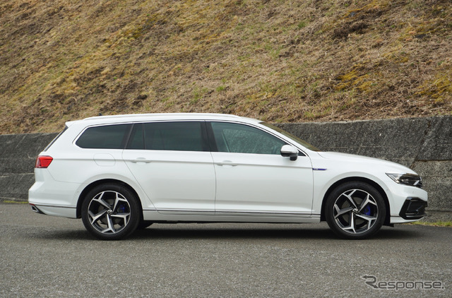 VW パサート GTE ヴァリアント