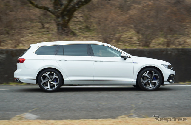 VW パサート GTE ヴァリアント