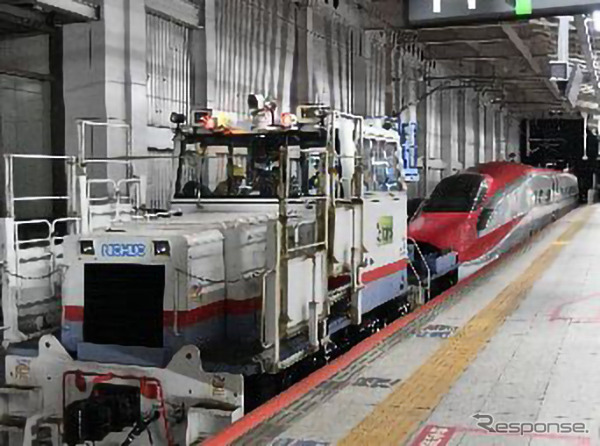 仙台駅へ回送された脱線したE6系。