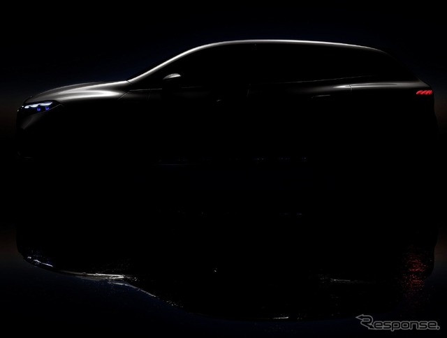 メルセデスベンツ EQS SUV のティザー写真
