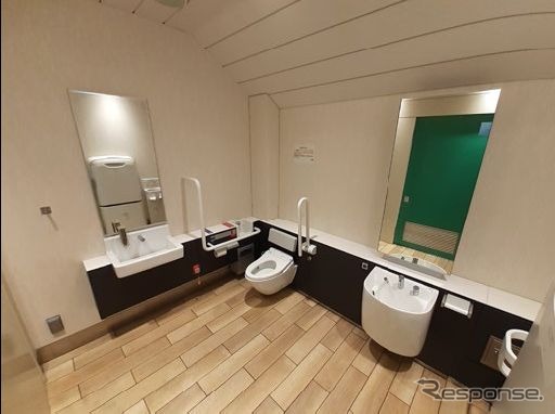 バリアフリー対応トイレは2022~2035年度に28駅分を整備。このうち12駅を運賃転嫁分で賄う。