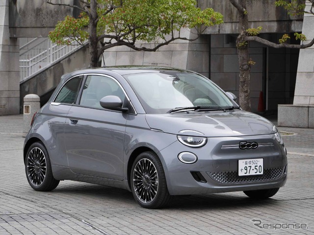 フィアット 500e Icon