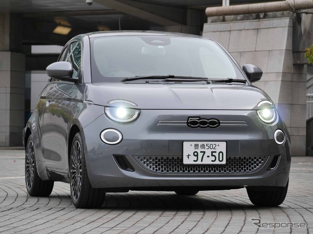 フィアット 500e Icon