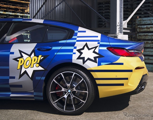 BMW THE 8 X JEFF KOONS