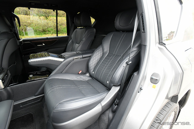 レクサス LX600 EXECTIVE(4人乗り)