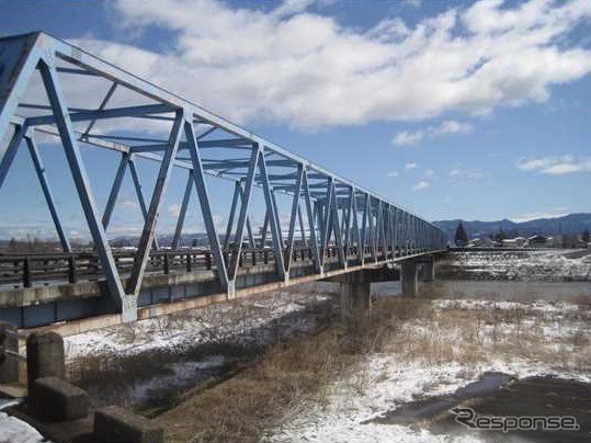 伊達橋(国道399号)、橋長:288.0m、架設年次:1967年