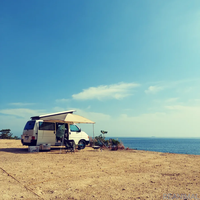 ヴァナゴンWesty: フォルクスワーゲンのヴァナゴンを車中泊仕様に改修。ポップアップ・ルーフのクラシックなバン