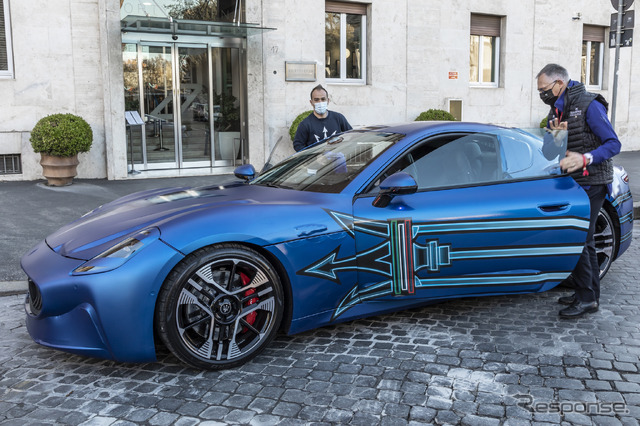マセラティ・グラントゥーリズモ 次期型のEVプロトタイプに試乗するステランティスのカルロス・タバレスCEO