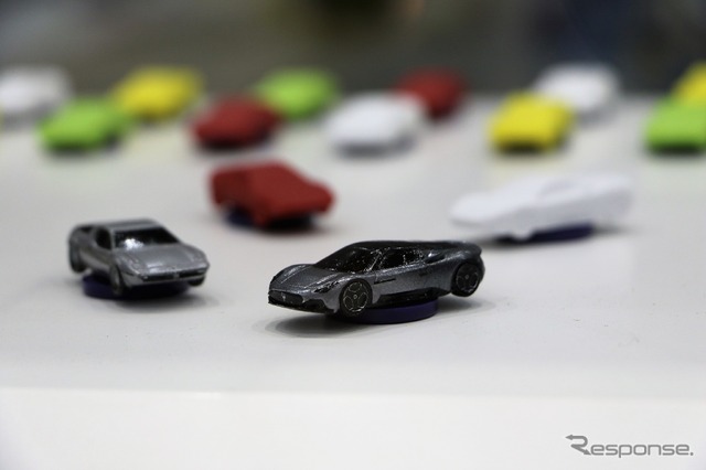 マセラティオフィシャルスーパーカー消しゴム。特別に塗装したもの（オートモビルカウンシル2022マセラティジャパンブース）