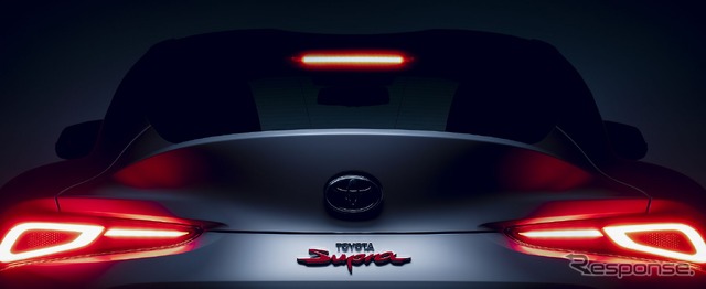 トヨタ GR スープラ のMT車のティザー写真（欧州仕様）