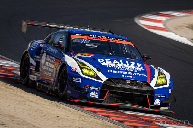 GT300クラス優勝の#56 リアライズ日産メカニックチャレンジ GT-R(藤波清斗/ジョアオ・パオロ・デ・オリベイラ)
