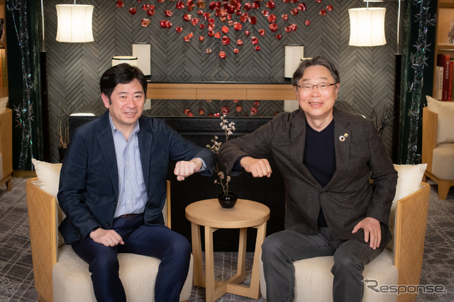 ジオテクノロジーズ 杉原博茂 代表取締役社長 CEO（右）とウィラー 村瀬茂高 代表取締役（左）