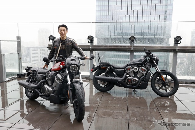 ハーレーダビッドソンジャパン代表取締役社長 野田一夫氏と「ナイトスター」