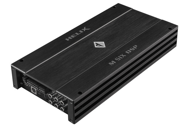 パワーアンプ内蔵プロセッサーの一例(ヘリックス・M-SIX DSP)。