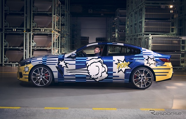 THE 8 X JEFF KOONS