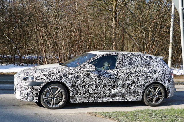 「M140i」復活か?BMW 1シリーズ 高性能モデルのプロトタイプ(スクープ写真)