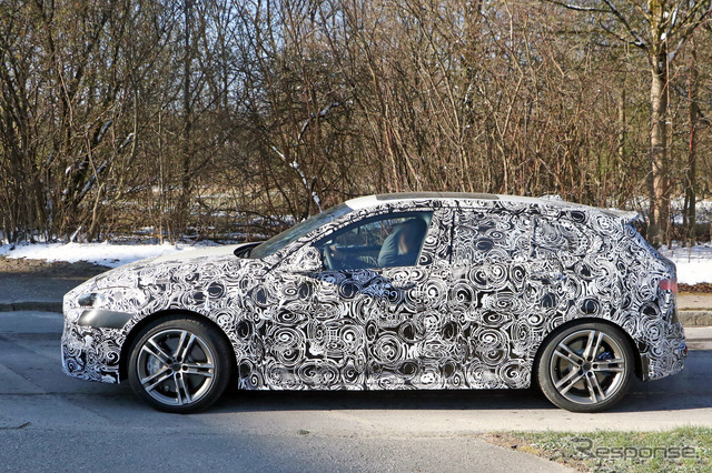「M140i」復活か?BMW 1シリーズ 高性能モデルのプロトタイプ(スクープ写真)