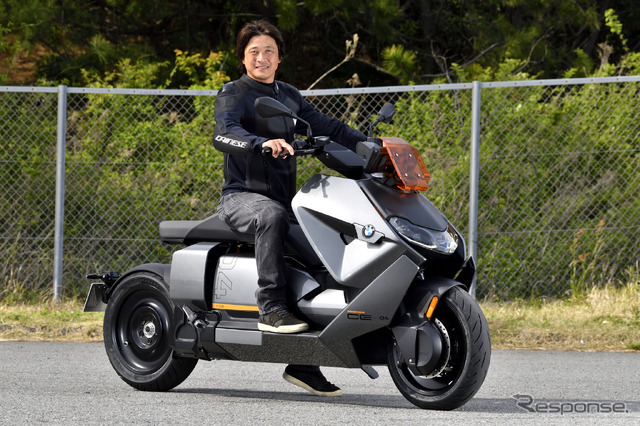 BMW CE04と鈴木大五郎氏