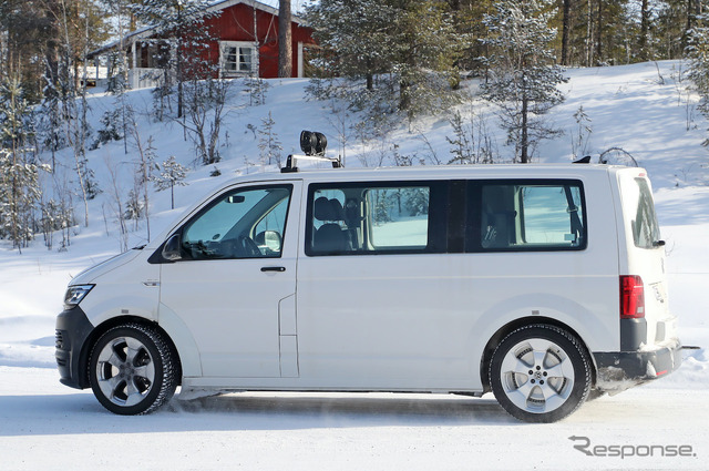 VW ID.Buzz ロングタイプの開発車両(スクープ写真)