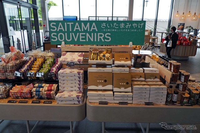 川口ハイウェイオアシス:売店で販売される土産