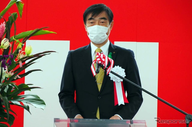 川口ハイウェイオアシスオープン:欠席した奥ノ木信夫市長の挨拶を代読する副市長