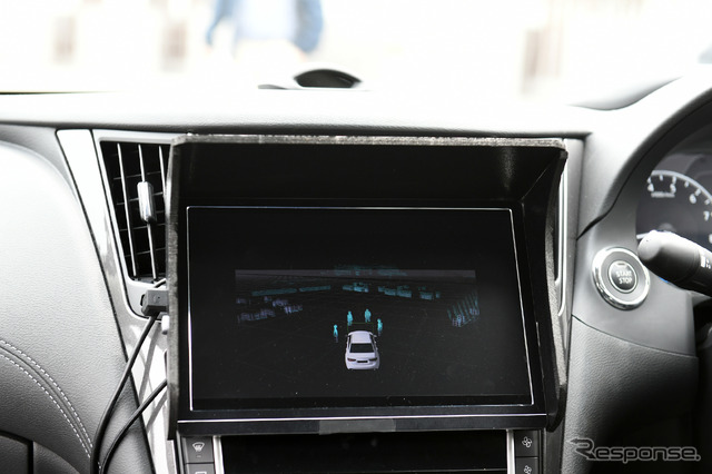 ProPILOT-コンセプトゼロ 試作車の車内ではLiDERの様子をモニターできた