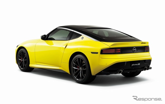 日産 フェアレディZ バージョンST(6MT・イカズチイエロー/スーパーブラック 2トーン)