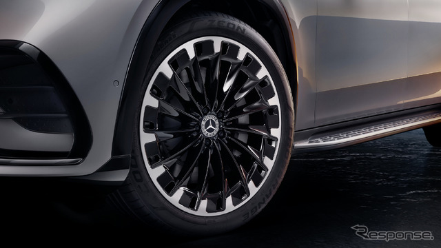 メルセデスベンツ EQS SUV の「AMGライン」